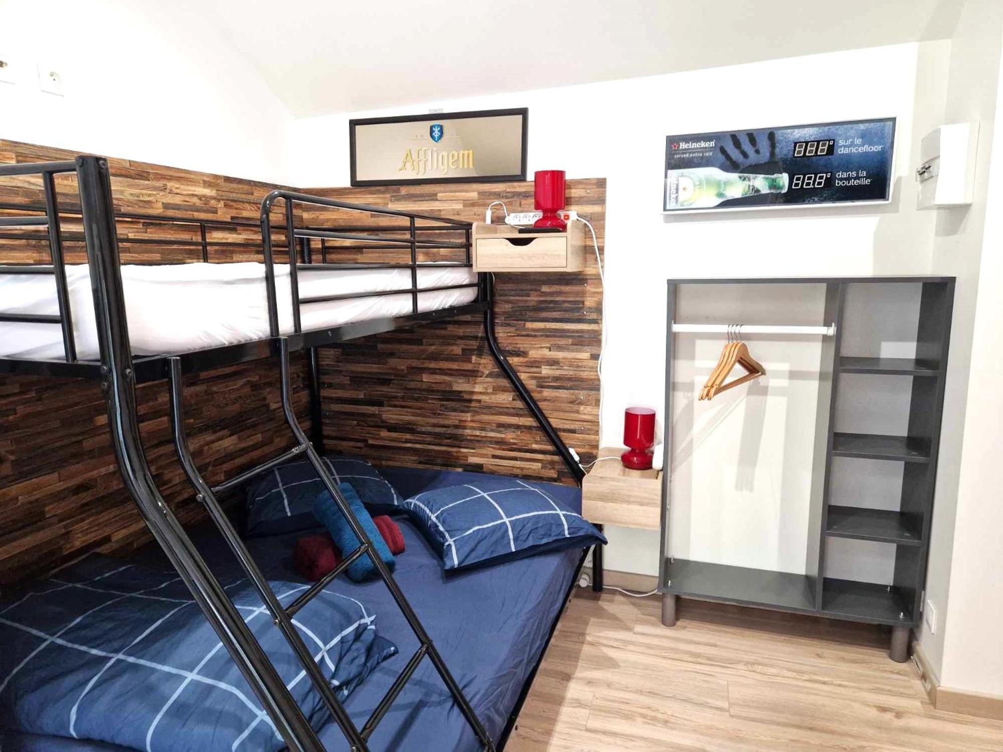 10 - Joli Studio Avec Deux Lits, Tout Equipe Pour 1, 2 Ou 3 Personnes Maximum, Vue Sur Parc Arbore, Parking Privatif Gratuit, Grand Fourgon Possible, Tout Le Linge De Maison Est Fourni Razac-sur-lʼIsle Exteriér fotografie